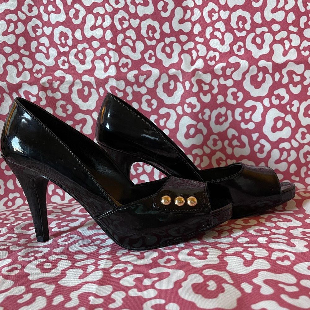 Patent leather Heels